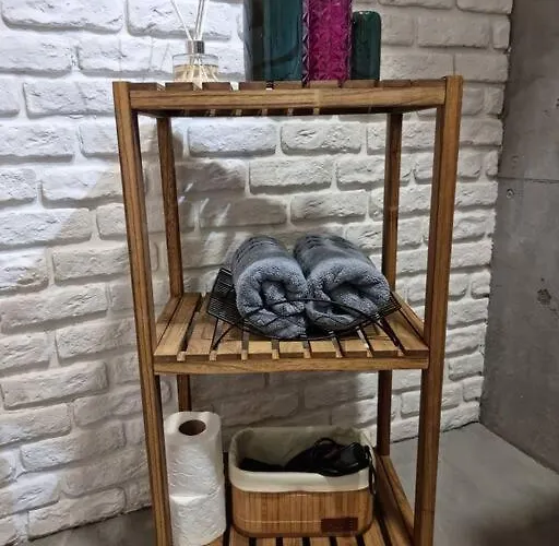 Marilyn Lux Apartment