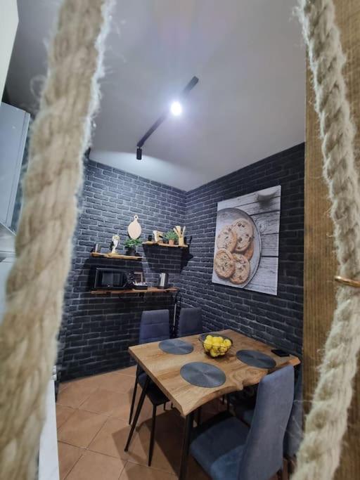 Marilyn Lux Skopje